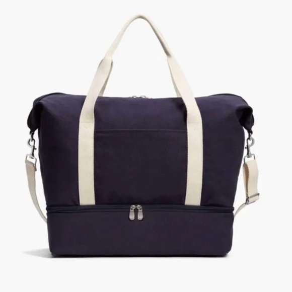Lo & Sons Catalina Deluxe Weekender Bag – Deep Navy – Organic Canvas – NWOT - Picture 2 of 5